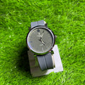 Crystal Slim Watch – Sleek Magnetic Lock