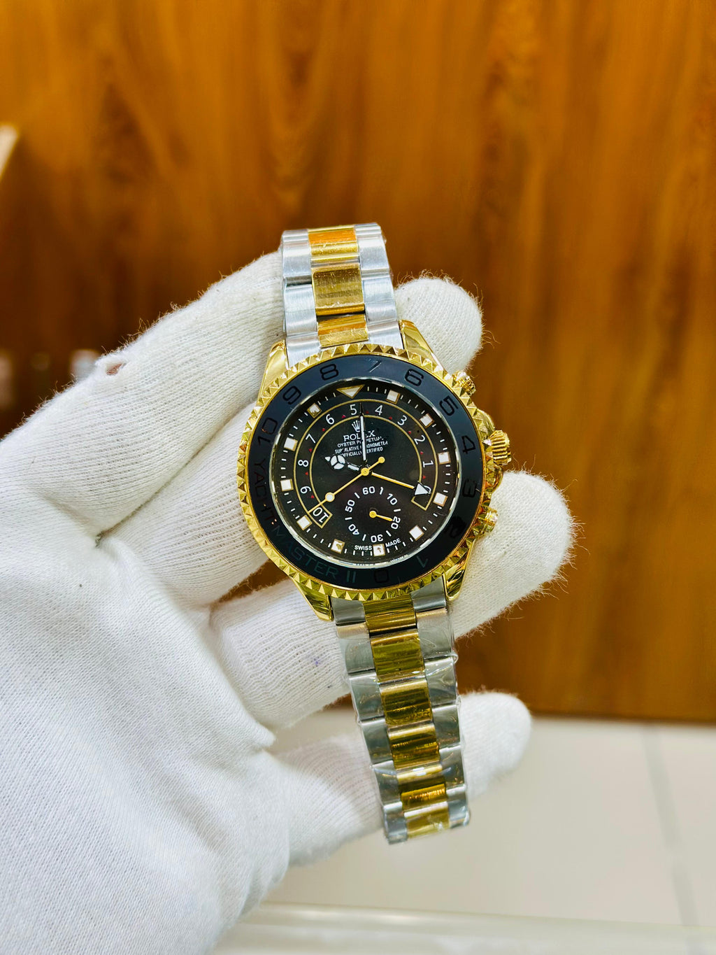 Rolex Submariner Top Model – Stainless Steel | Date Working | Master Lock